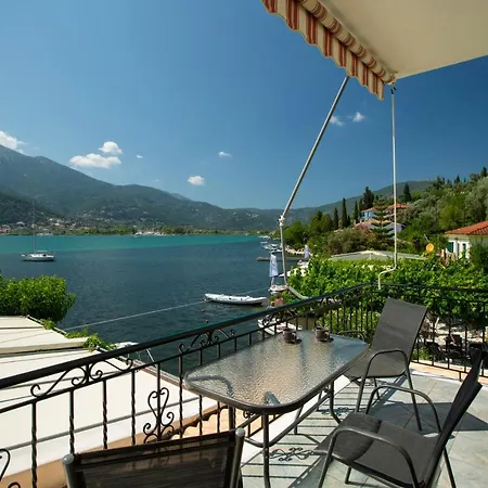 Gialos Apartment *